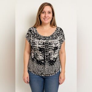 New York & Company Monochrome Patterned Blouse